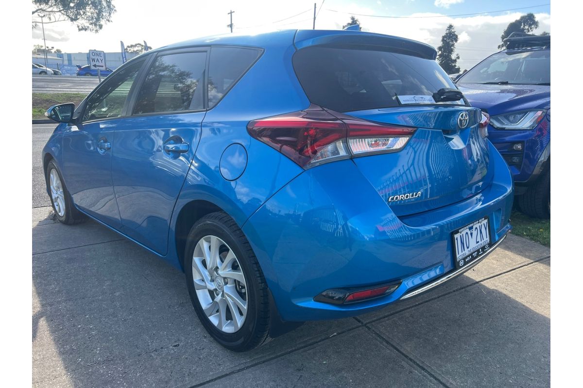 2018 Toyota Corolla Ascent Sport ZRE182R image 4