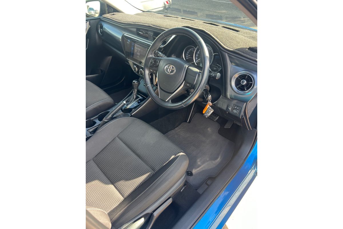 2018 Toyota Corolla Ascent Sport ZRE182R image 8