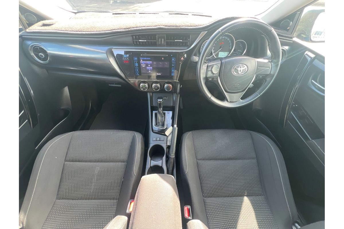 2018 Toyota Corolla Ascent Sport ZRE182R image 11