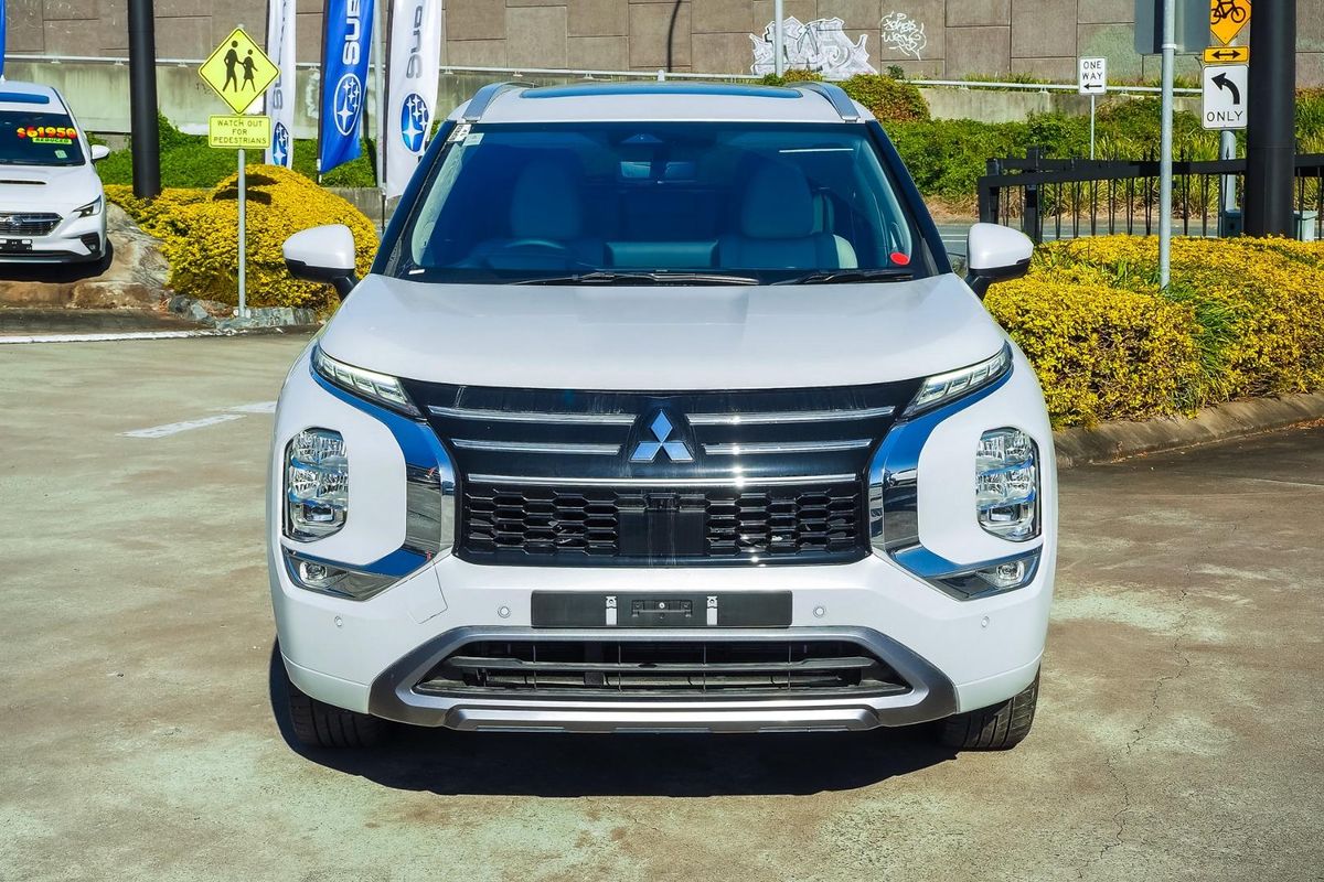 2025 Mitsubishi Outlander PHEV Exceed ZM