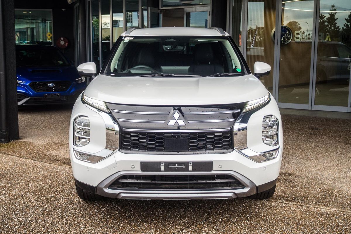 2025 Mitsubishi Outlander PHEV Aspire ZM