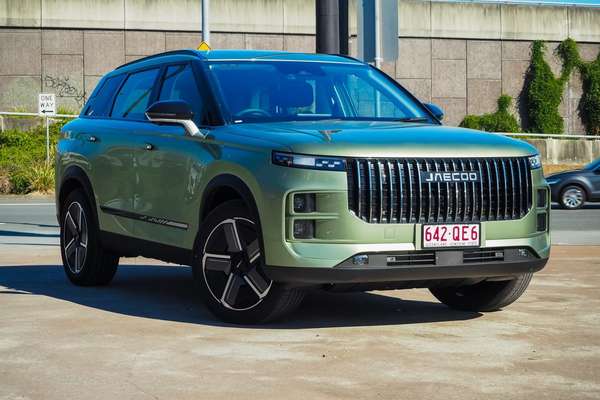 2025 OMODA JAECOO J7 SHS Summit