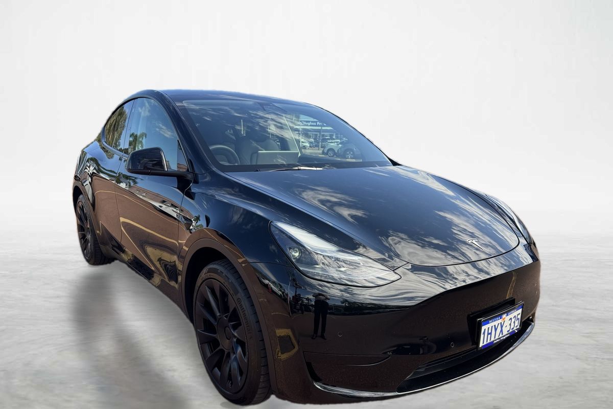 2023 Tesla Model Y Rear-Wheel Drive