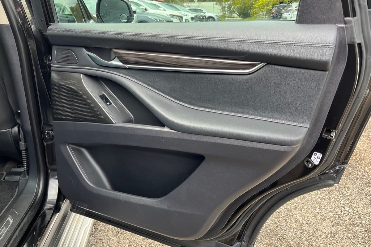 2021 LDV D90 Executive SV9A