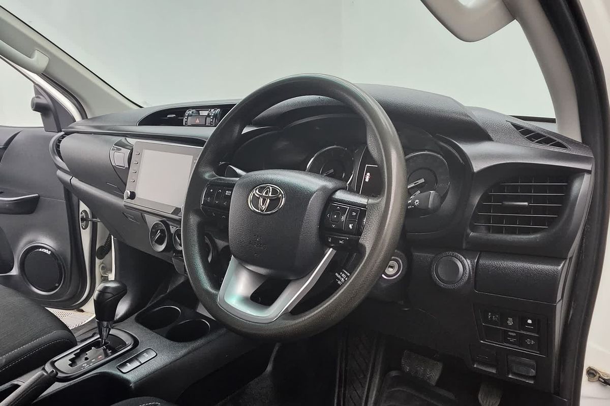 2022 Toyota Hilux SR GUN126R 4X4 image 21