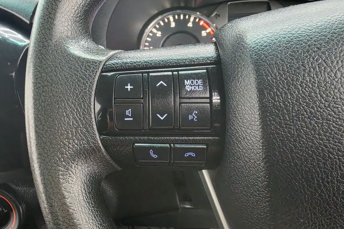 2022 Toyota Hilux SR GUN126R 4X4 image 38
