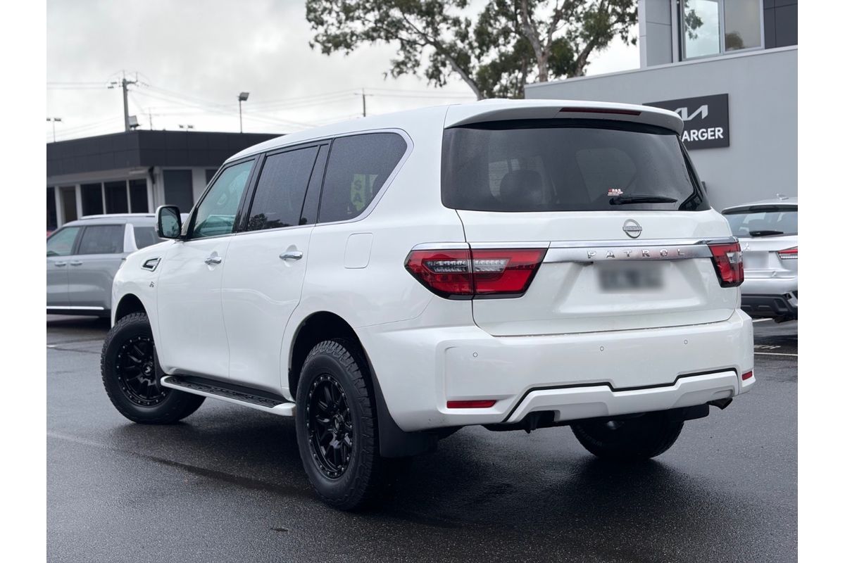 2024 Nissan Patrol Ti Y62