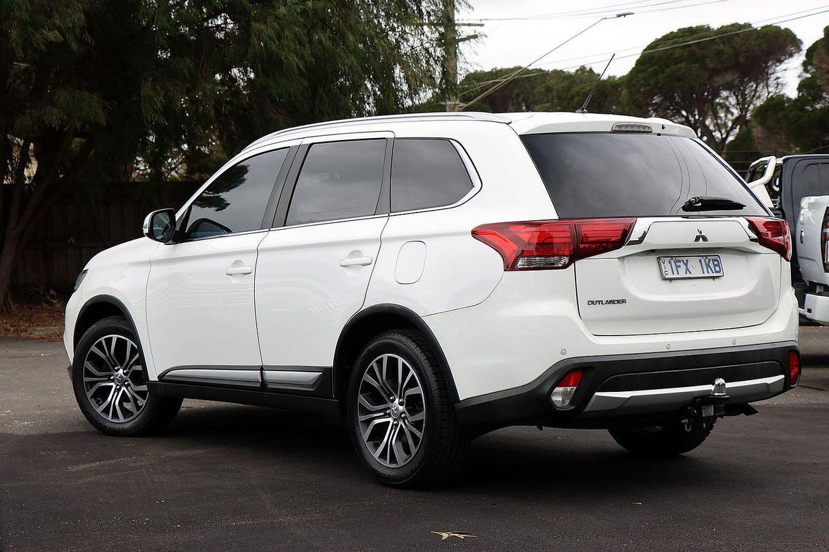 2016 Mitsubishi Outlander XLS ZK