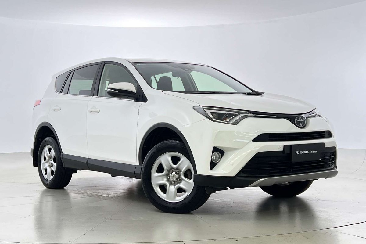 2018 Toyota RAV4 GX ZSA42R