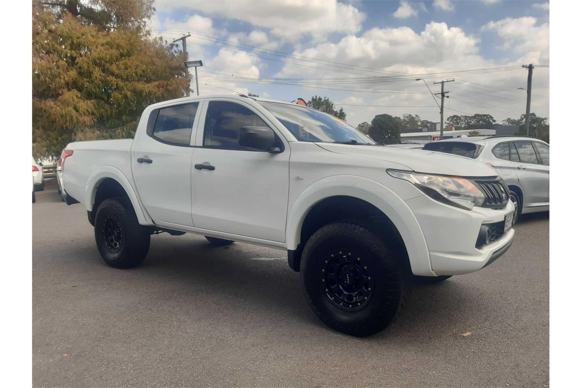 2016 Mitsubishi Triton GLX PLUS (4x4) MQ MY16 UPGRADE 4X4
