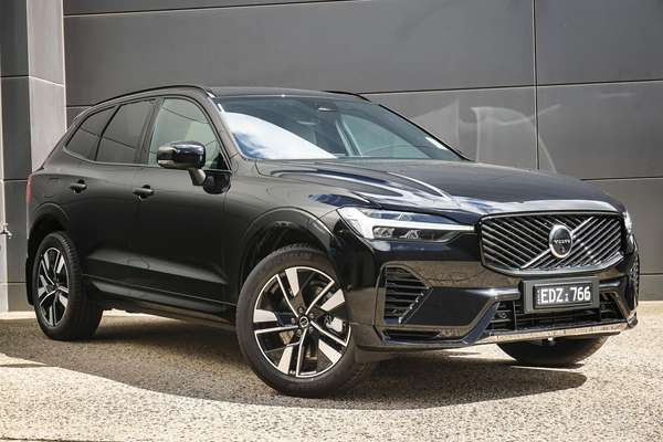 2026 Volvo XC60 Plus T8 Plug-In Hybrid Dark