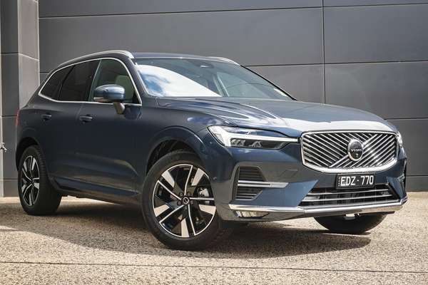 2026 Volvo XC60 Plus B5 Bright