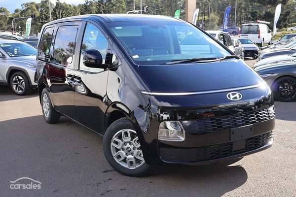 2026 Hyundai STARIA LOAD Hybrid Premium US4.V4