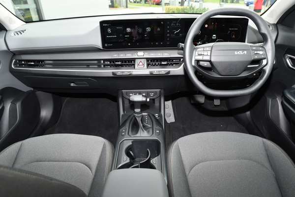 2026 Kia K4 S CL4m thumb-13