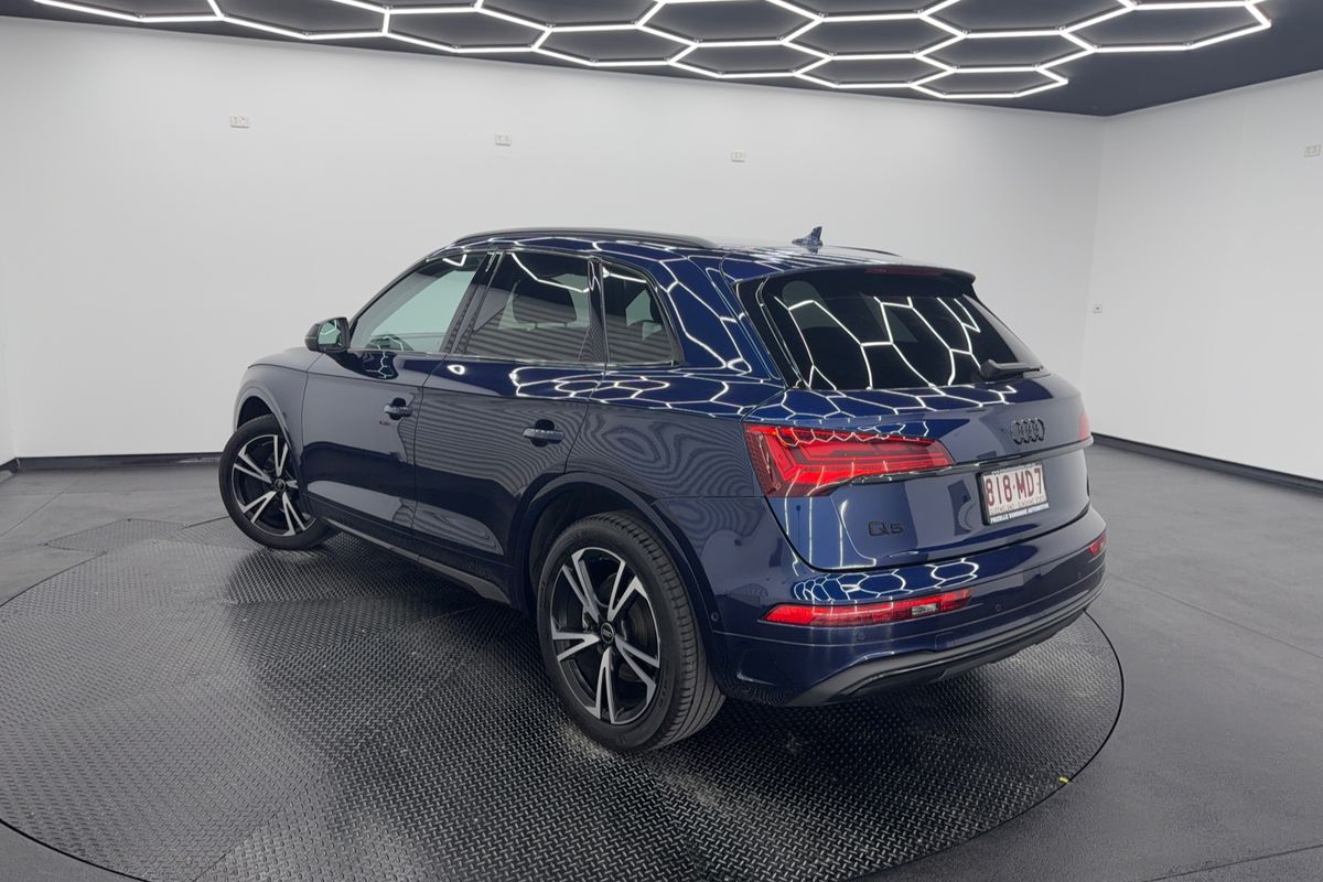 2024 Audi Q5 35 TDI FY