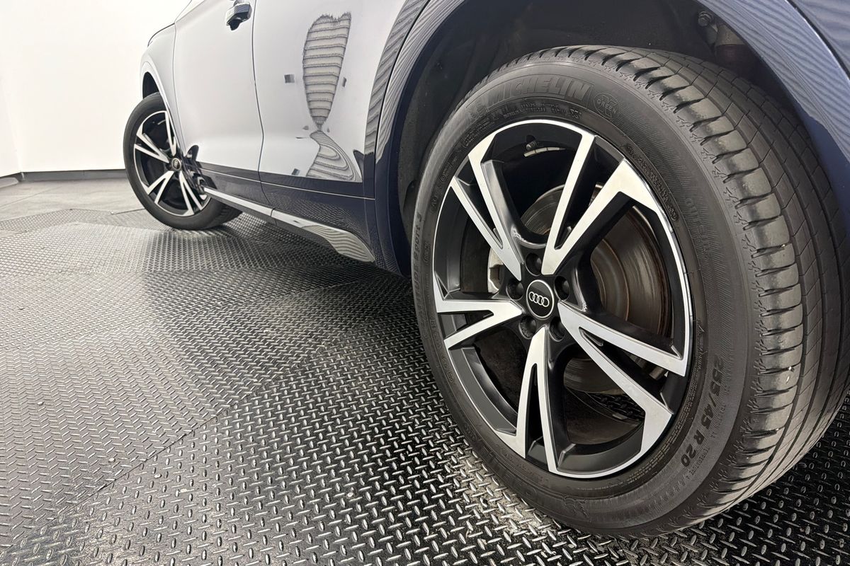 2024 Audi Q5 35 TDI FY