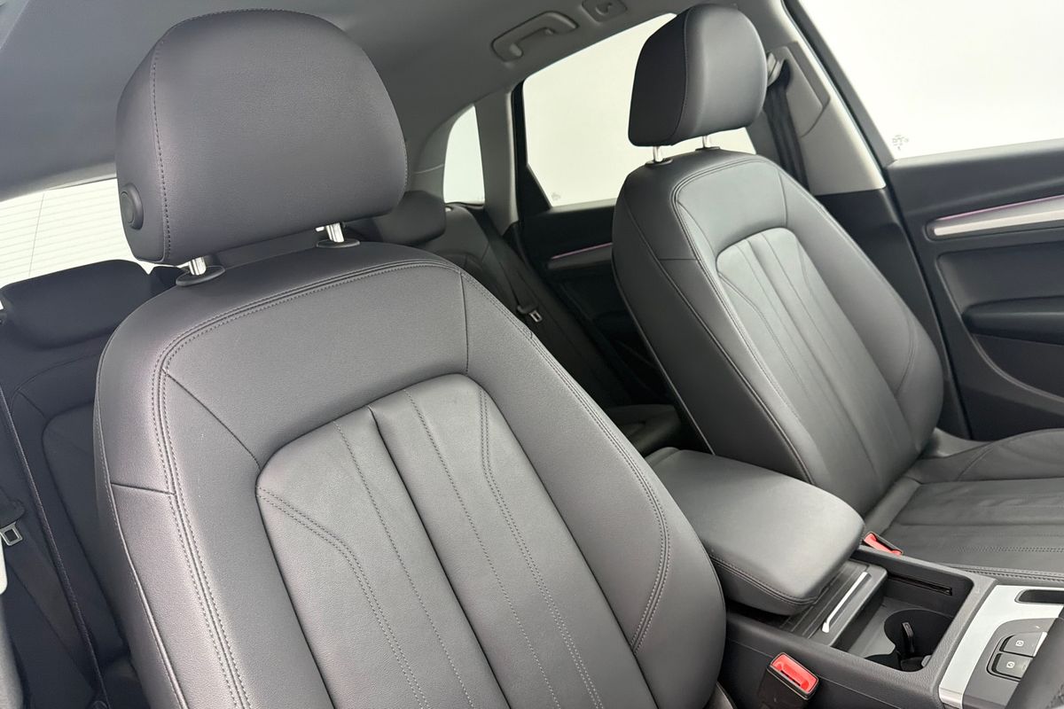 2024 Audi Q5 35 TDI FY