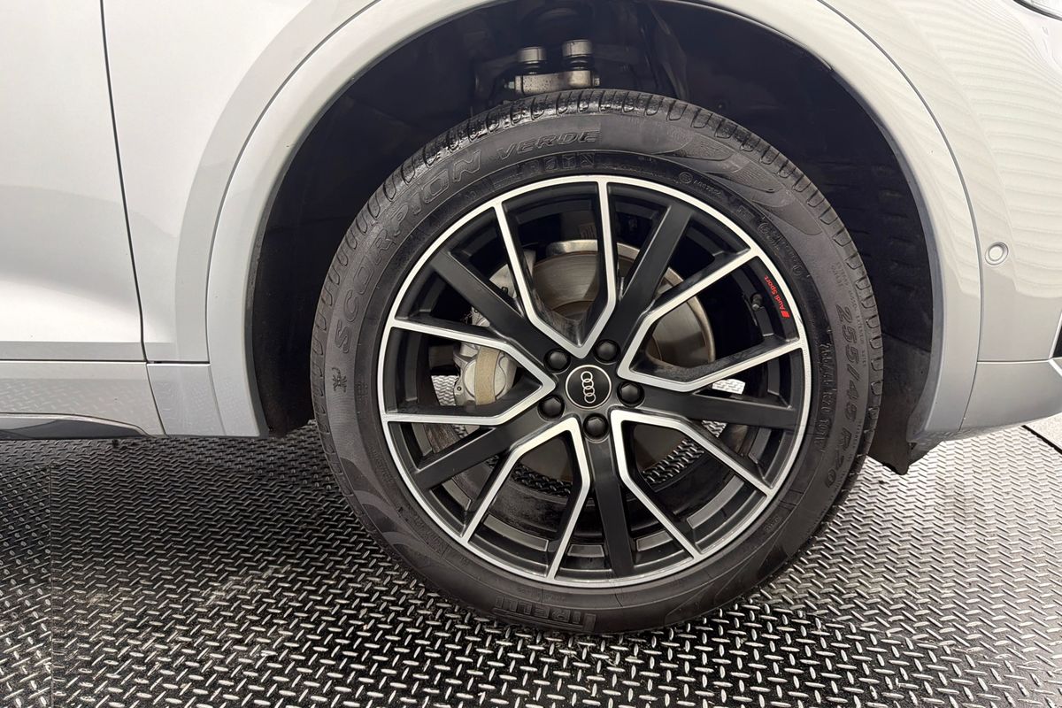 2021 Audi Q5 45 TFSI S line FY