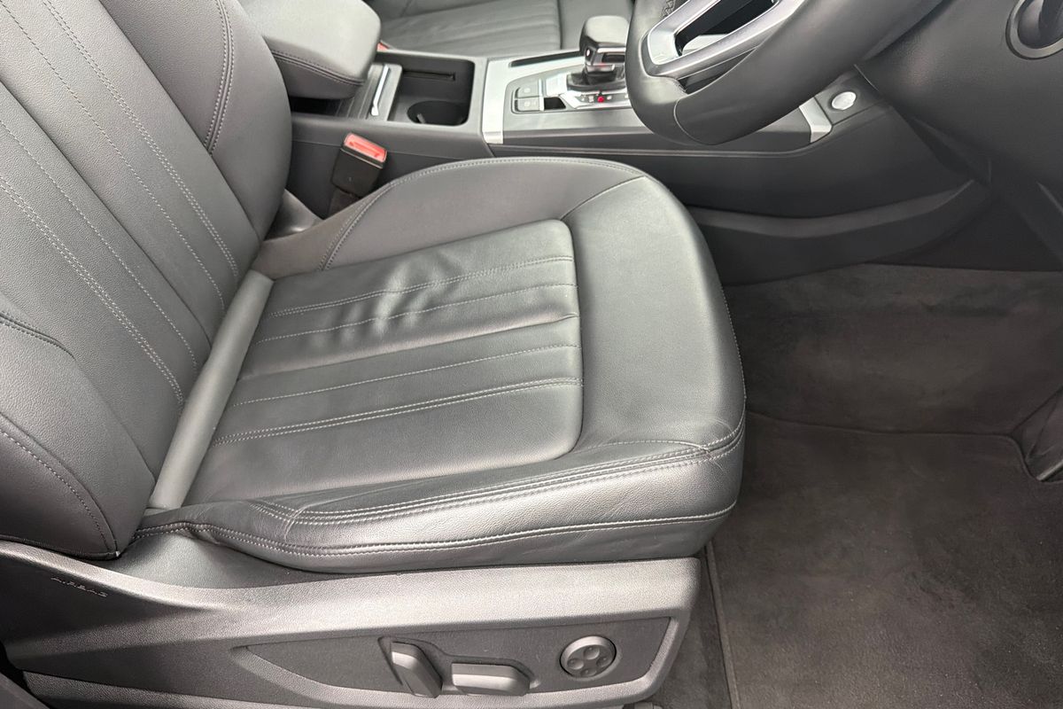 2024 Audi Q5 35 TDI FY