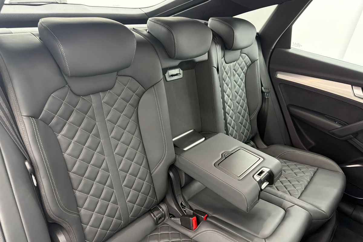 2021 Audi Q5 45 TFSI S line FY