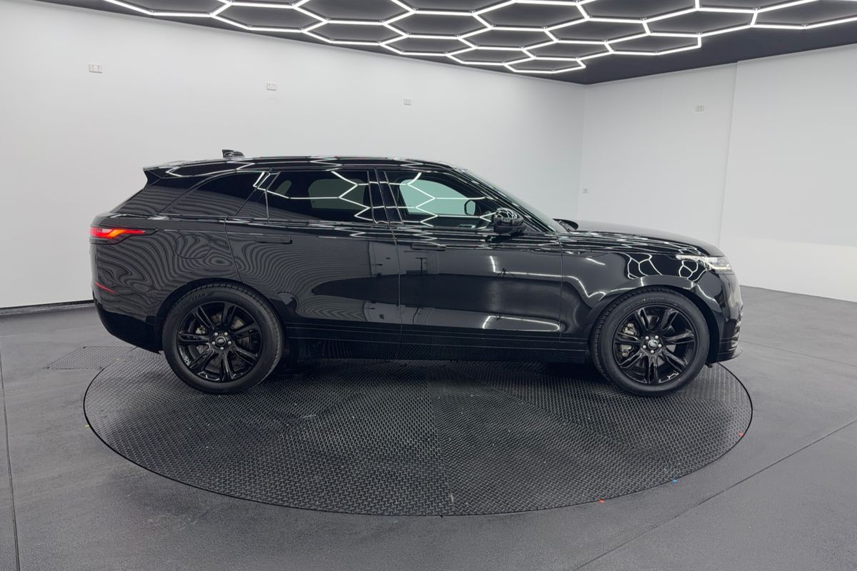 2022 Land Rover Range Rover Velar D300 Edition L560