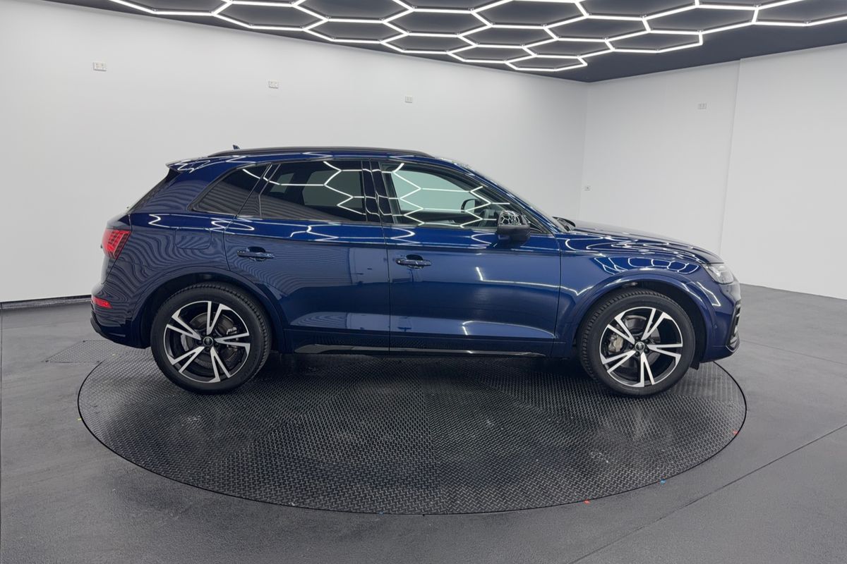 2024 Audi Q5 35 TDI FY