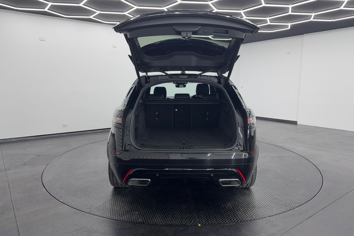 2022 Land Rover Range Rover Velar D300 Edition L560