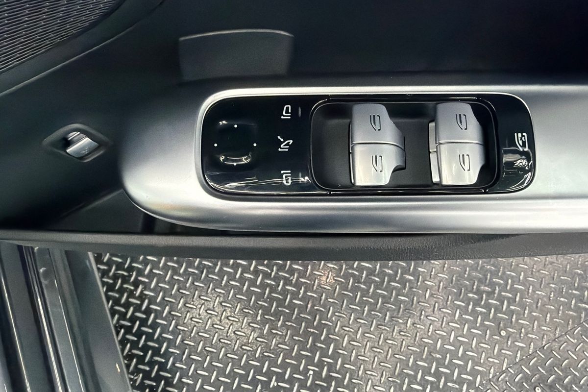 2022 Mercedes-Benz C-Class C200 W206