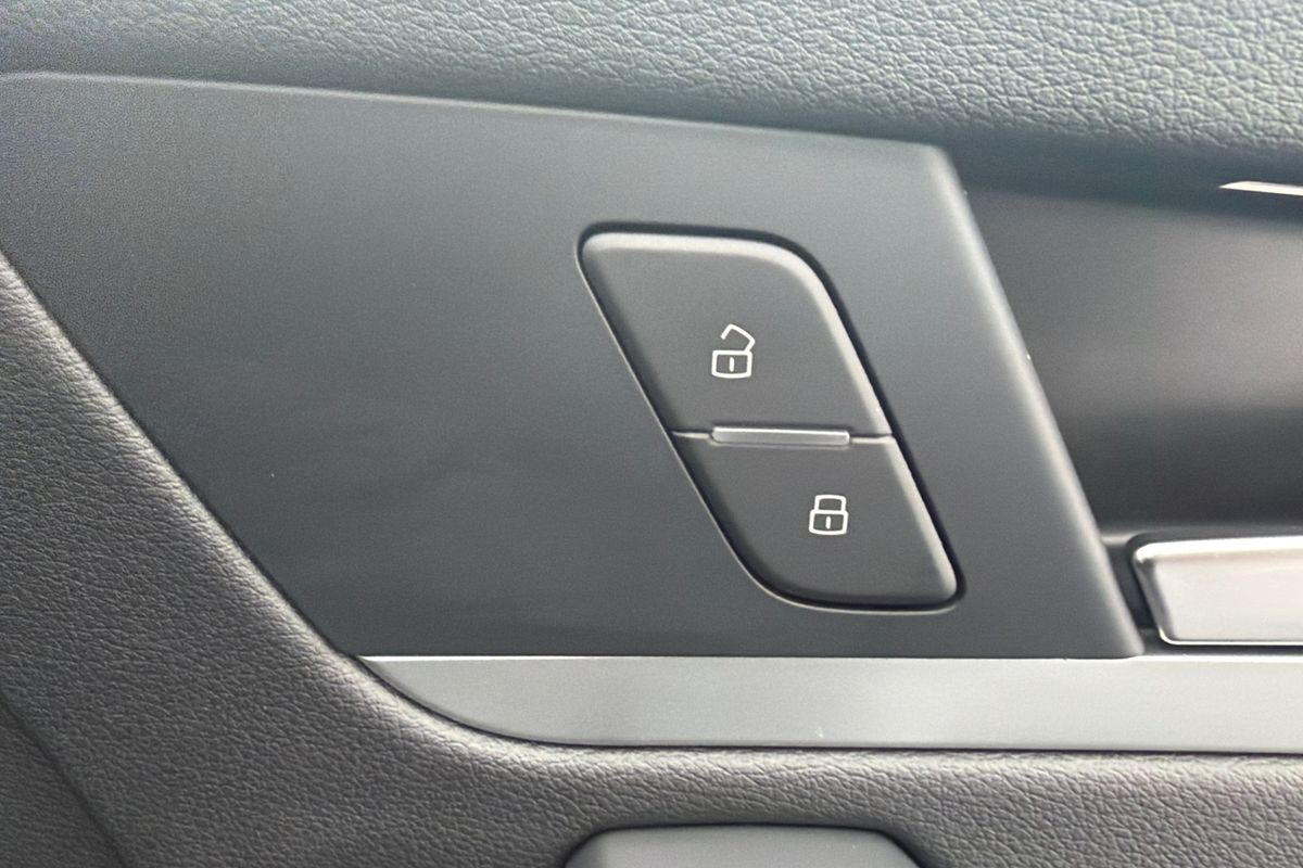 2024 Audi Q5 35 TDI FY