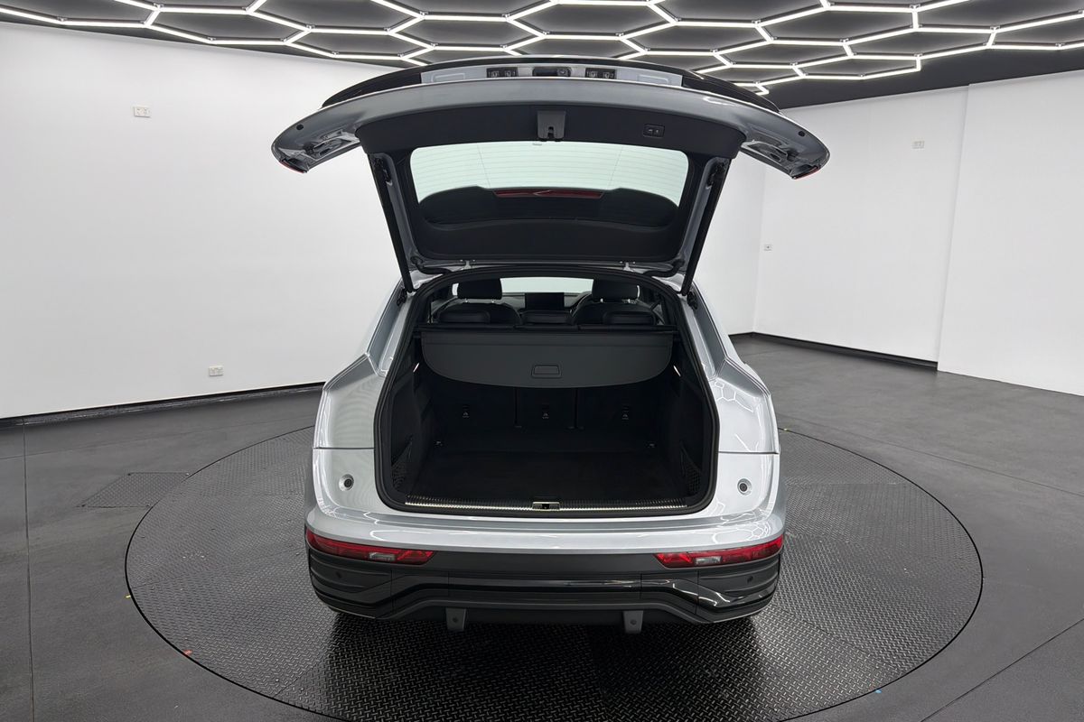 2021 Audi Q5 45 TFSI S line FY