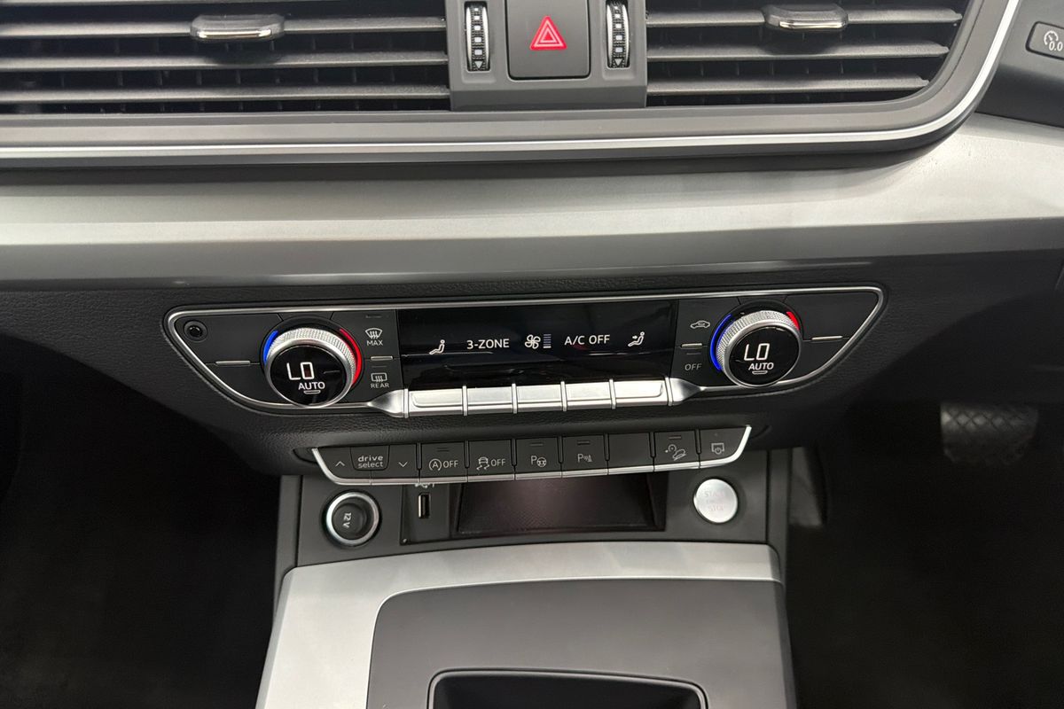 2024 Audi Q5 35 TDI FY