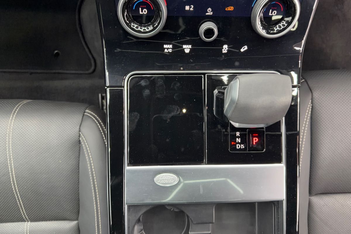 2022 Land Rover Range Rover Velar D300 Edition L560