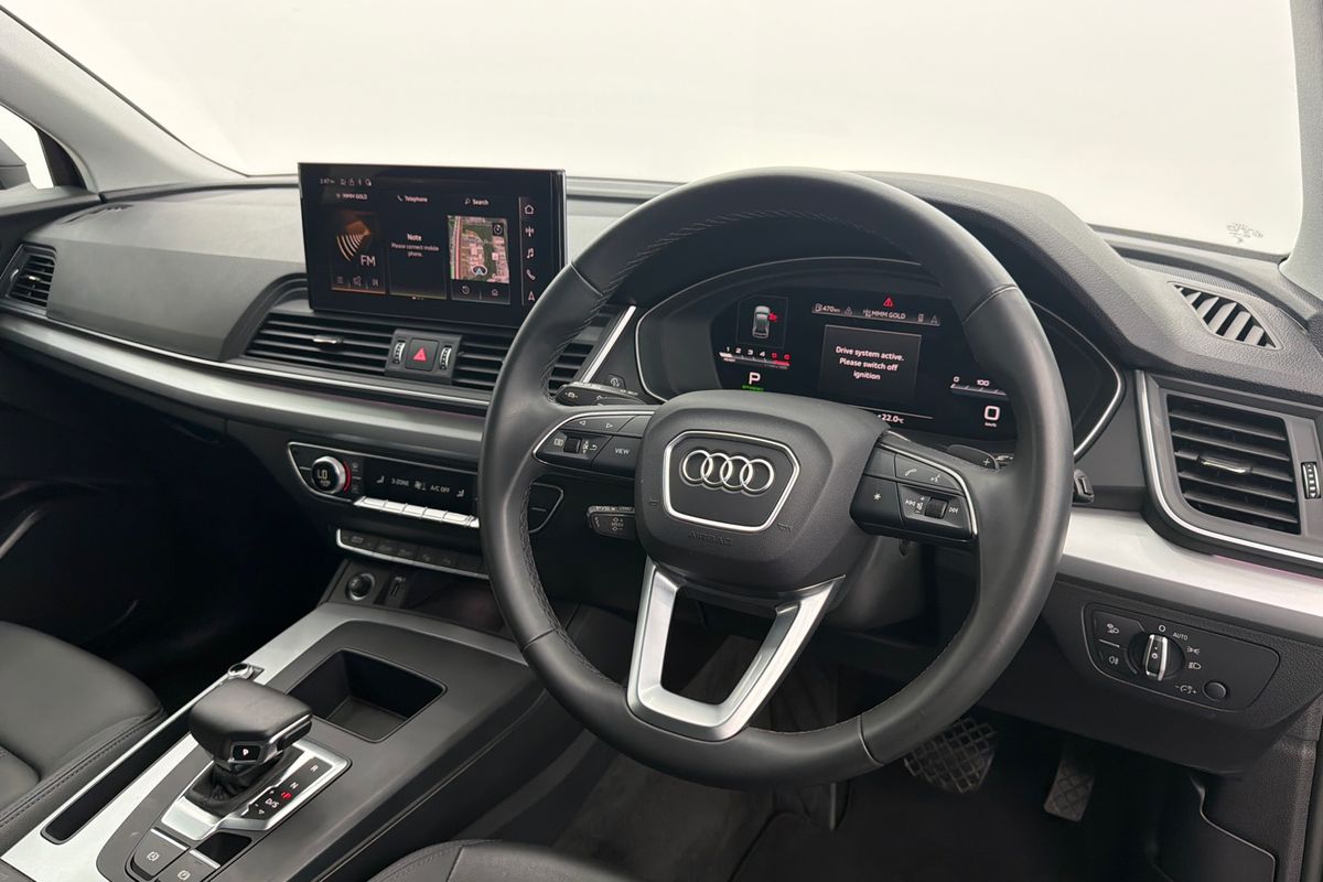 2024 Audi Q5 35 TDI FY