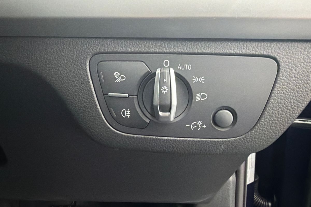 2024 Audi Q5 35 TDI FY