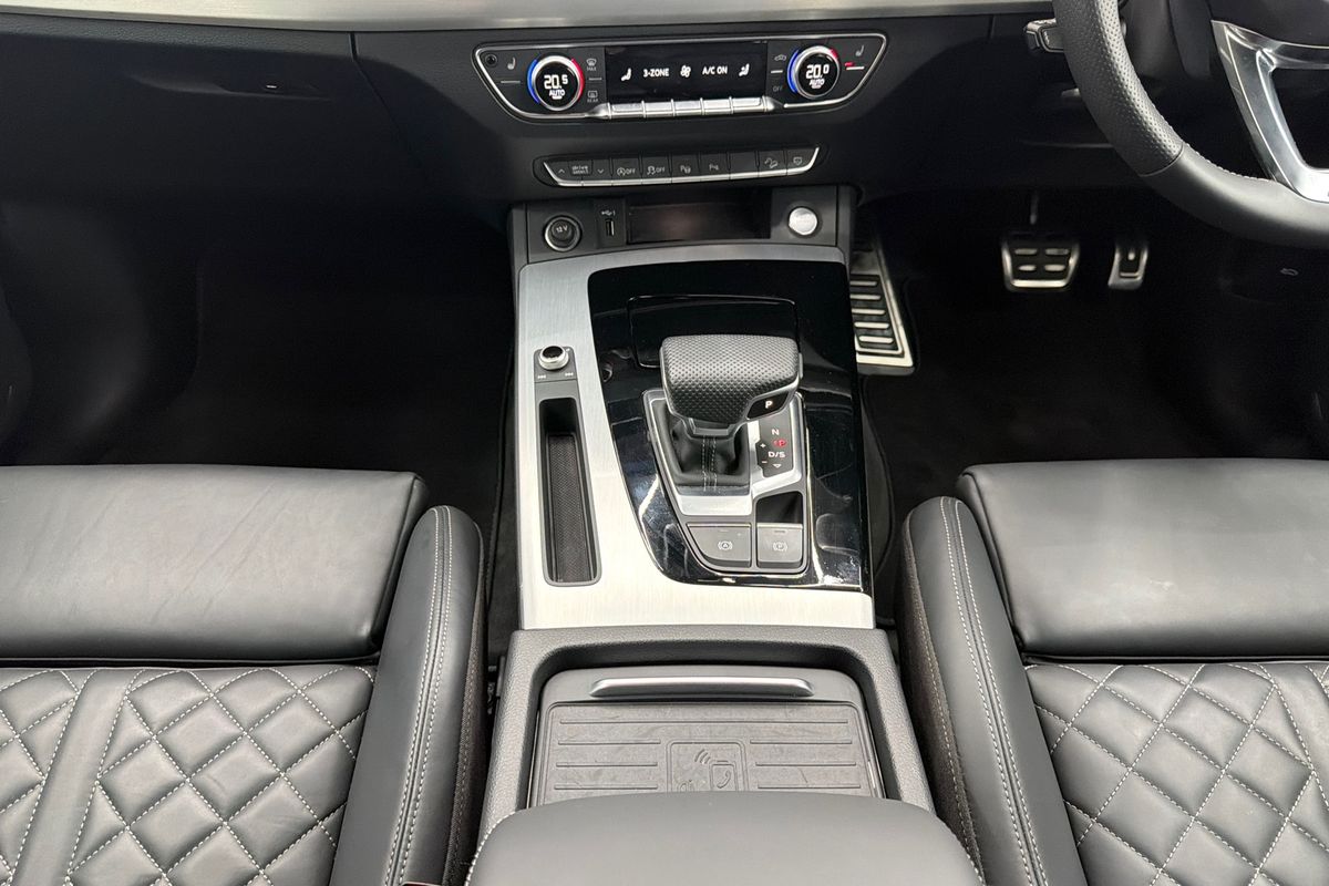 2021 Audi Q5 45 TFSI S line FY