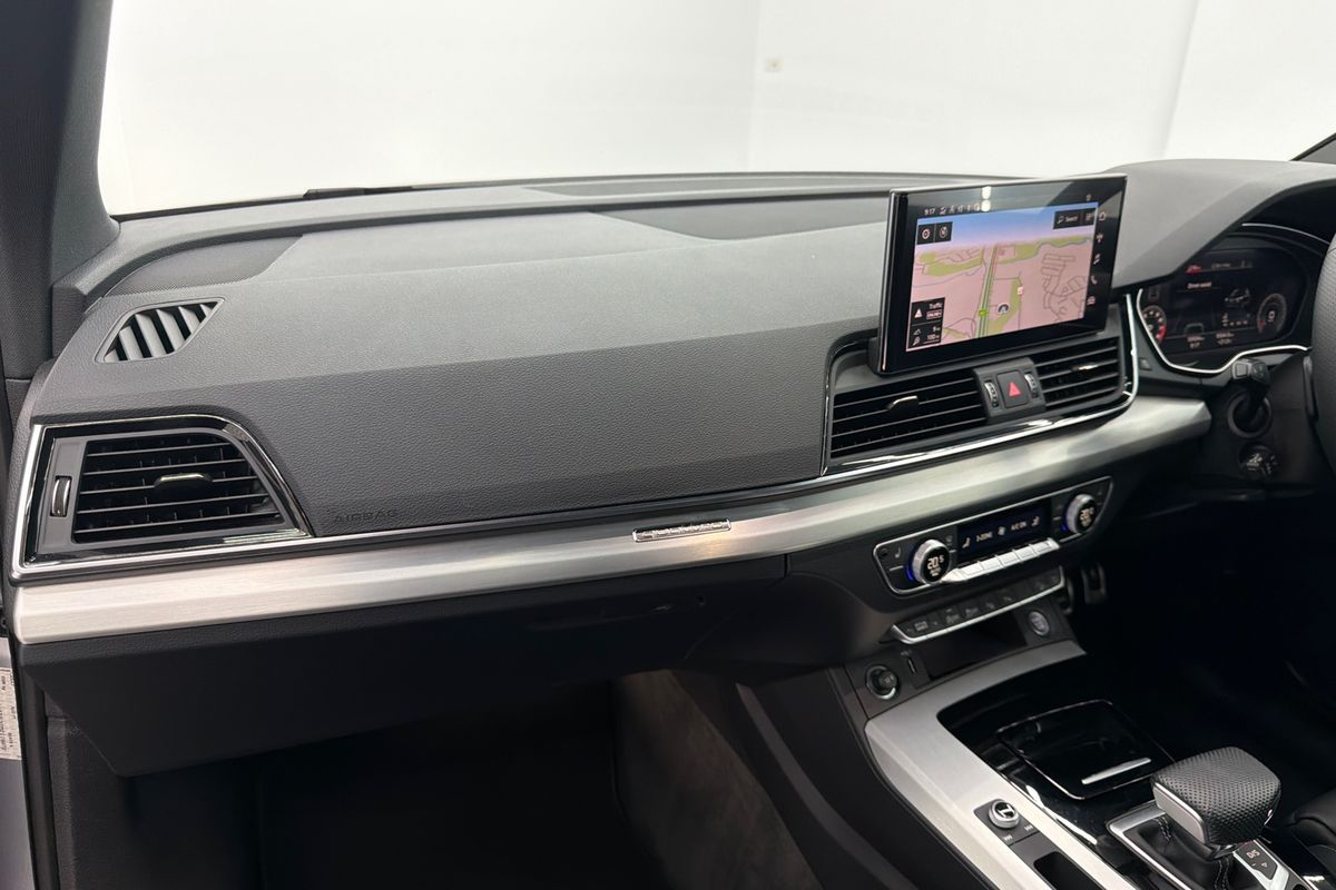 2021 Audi Q5 45 TFSI S line FY