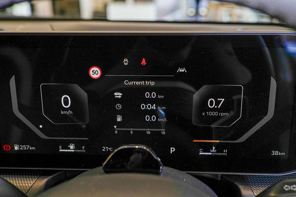 2025 Kia K4 GT-Line CL4m thumb-7