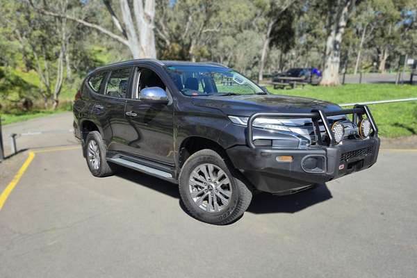 2023 Mitsubishi Pajero Sport GLX QF