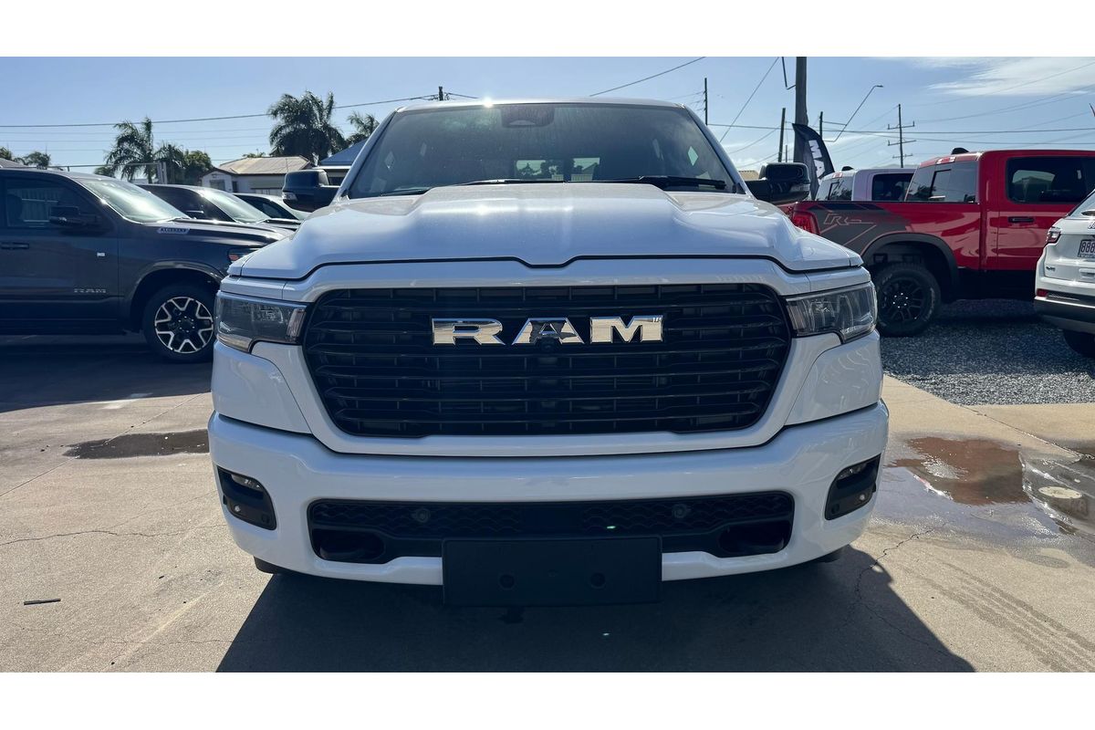 2025 RAM 1500 Laramie Sport Hurricane SO RamBox DT 4X4 SWB