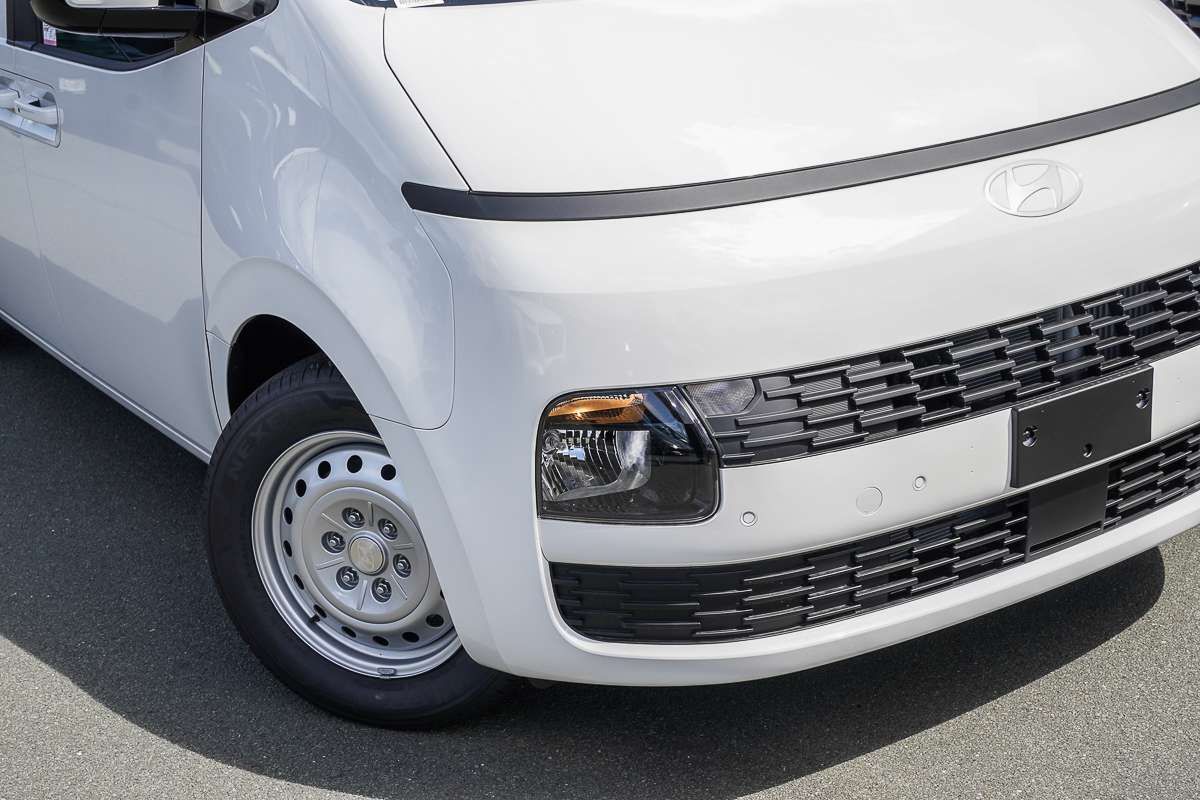 2026 Hyundai STARIA LOAD US4.V4