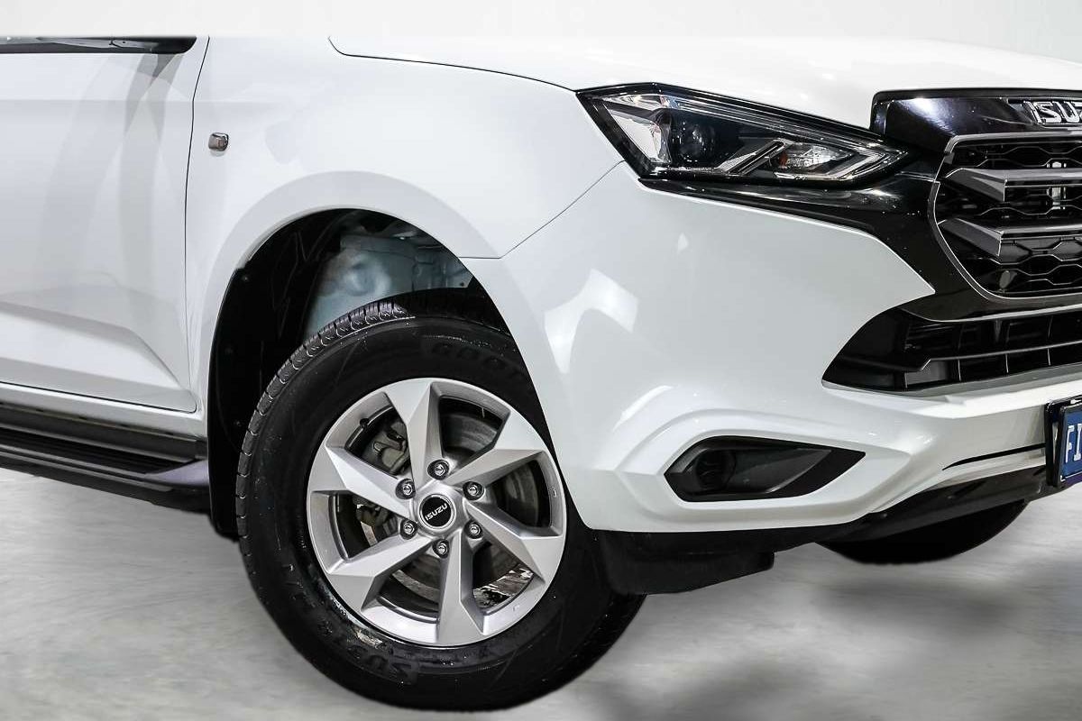2023 Isuzu MU-X LS-M