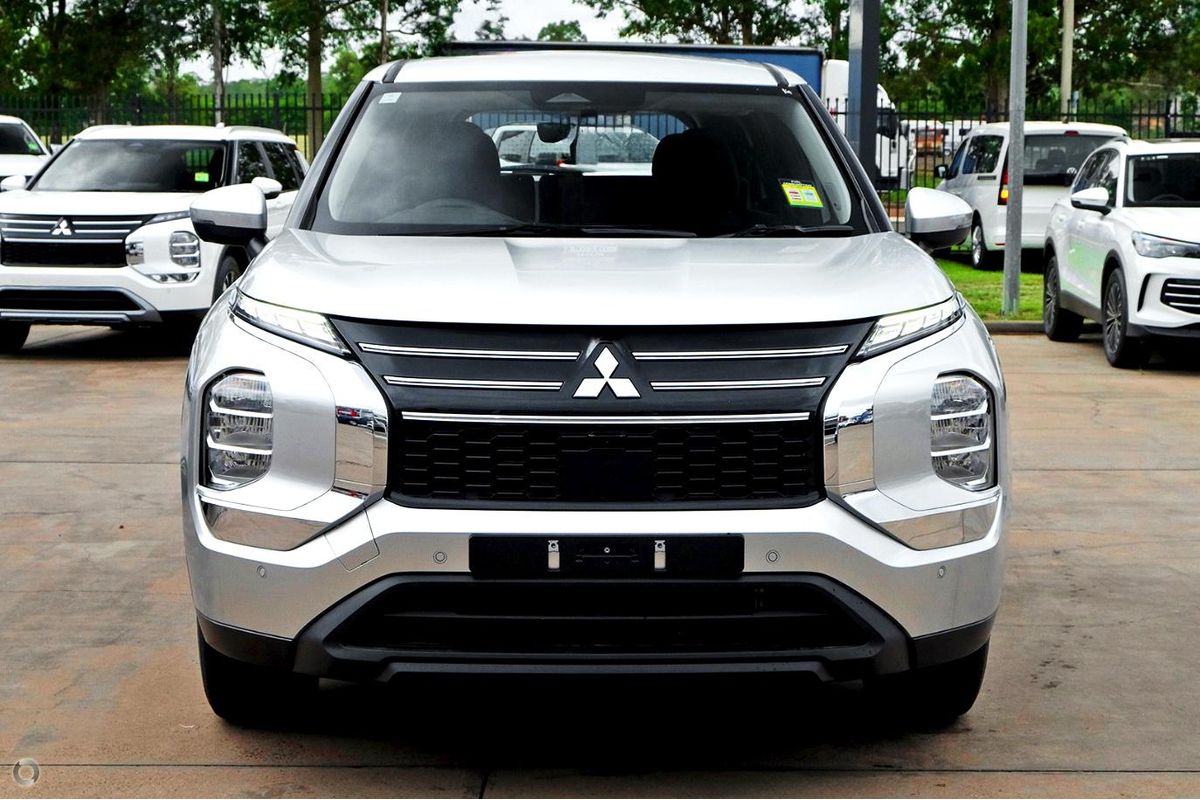 2026 Mitsubishi Outlander ES ZM