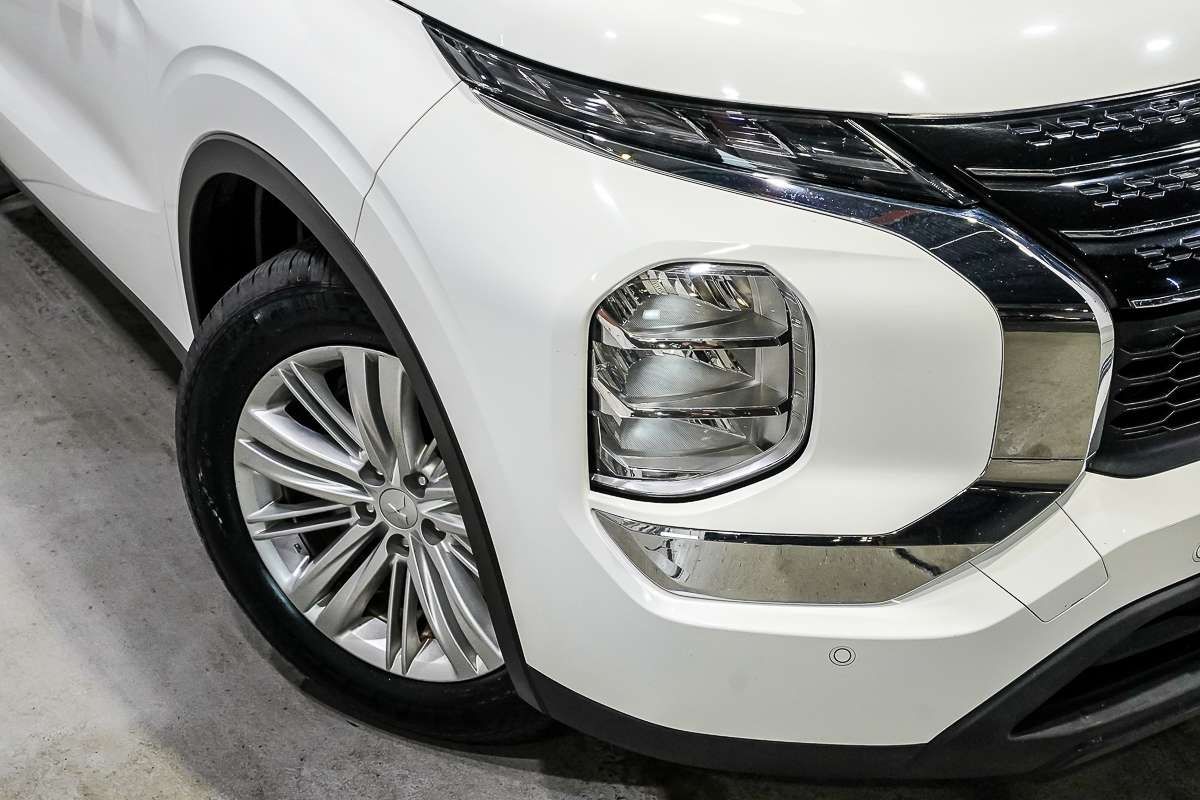 2024 Mitsubishi Outlander ES ZM