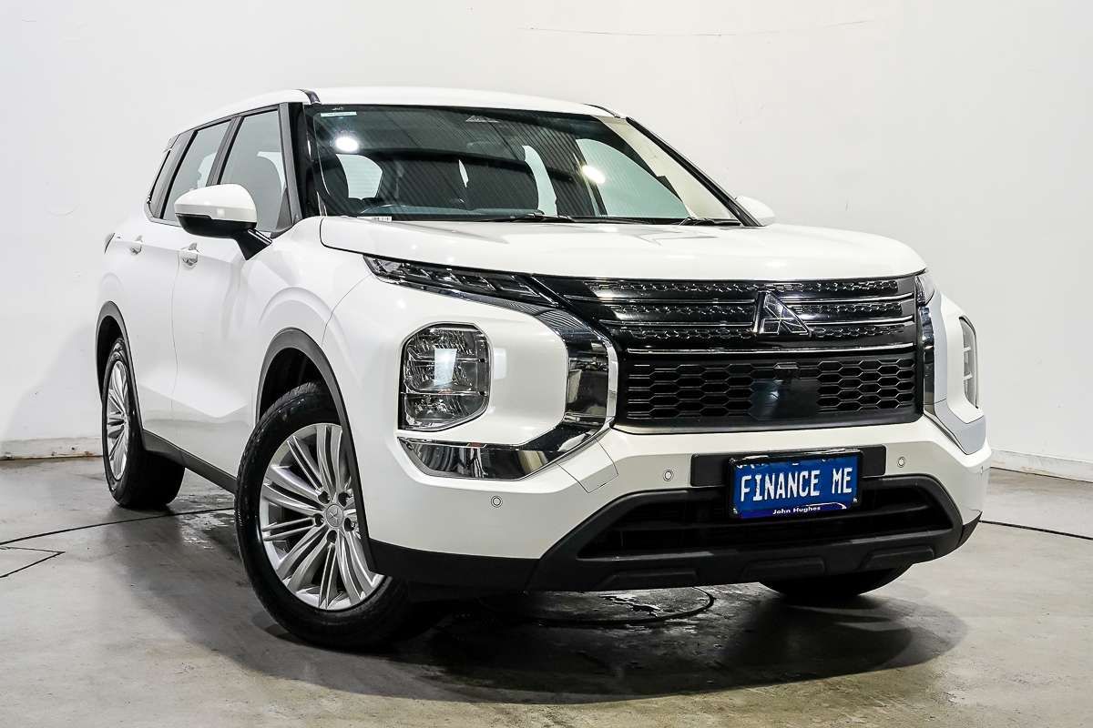 2024 Mitsubishi Outlander ES ZM