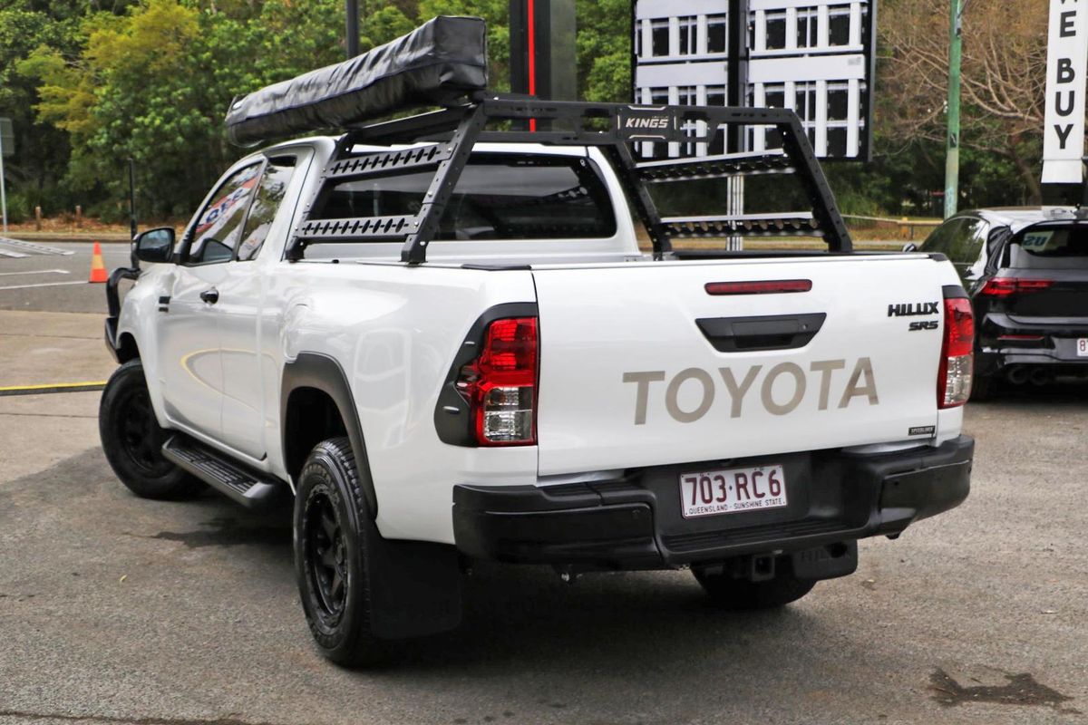 2024 Toyota Hilux SR5 48V GUN126R 4X4