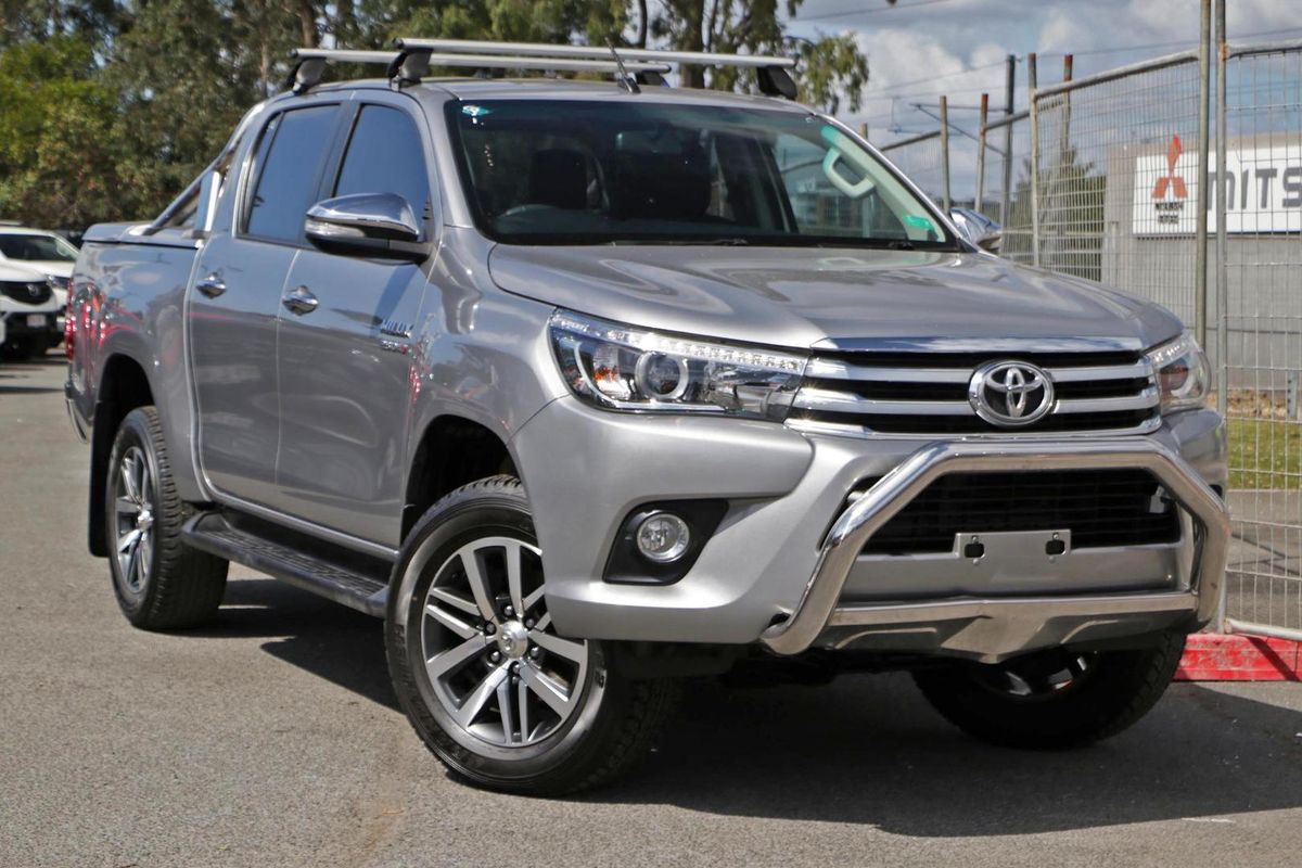 2015 Toyota Hilux SR5 GUN126R 4X4