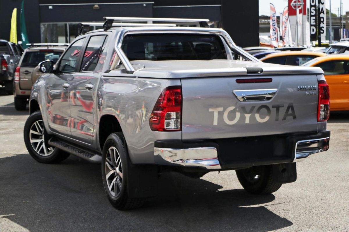 2015 Toyota Hilux SR5 GUN126R 4X4