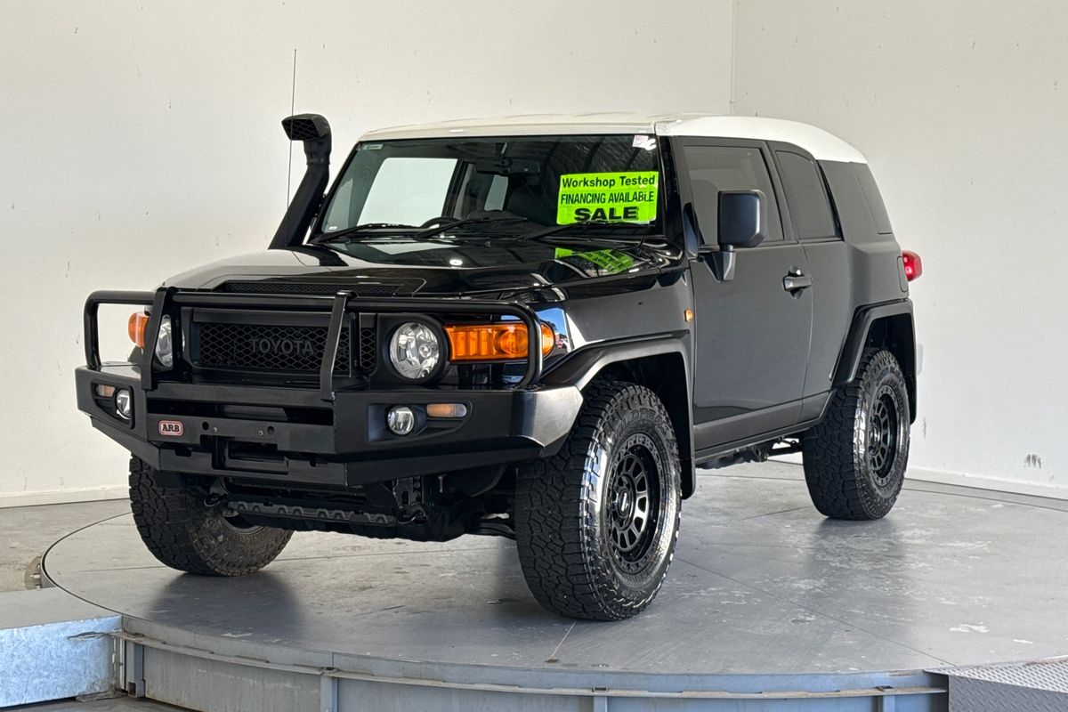 2015 Toyota FJ Cruiser GSJ15R MY14