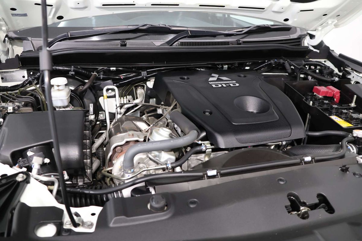2022 Mitsubishi Pajero Sport GLX QF
