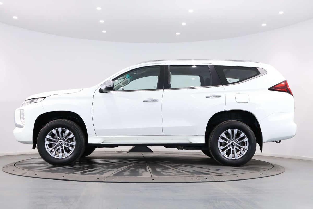 2022 Mitsubishi Pajero Sport GLX QF